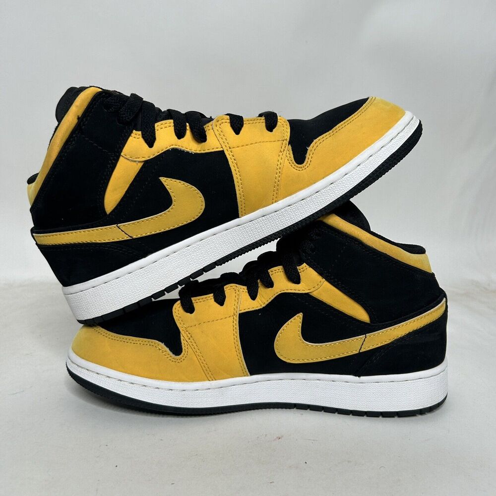 Nike Shoes Air Jordan 1 Retro Mid GS “Reverse New Love” 2024 - Picture 3 of 9